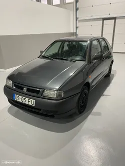 SEAT Ibiza 1.1i Collage