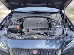 Jaguar F-Pace 2.0 i 4D Prestige - CX. Manual - GPS - Camara Marcha Tras - Classe 1 Portagens - DISTRIBUIÇAO NOVA