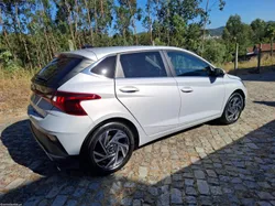 Hyundai i20 1.2 MPI comfort apenas 10 mil kms nacional