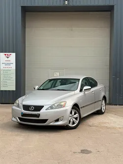 LEXUS IS / 220D / 175ch / executive