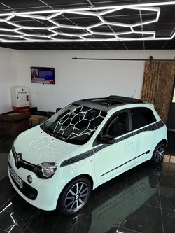 Twingo 0.9 Tce 90ch La Parisienne boite auto EDC toit ouvrant panoramique