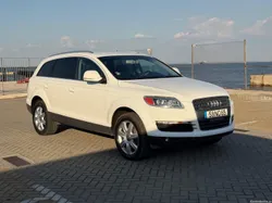 Audi Q7 3600