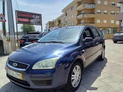 Ford Focus 1.4 i      ( Viatura  Nacional )