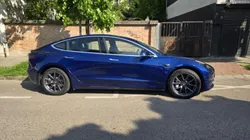 Tesla Model 3 Long-Range