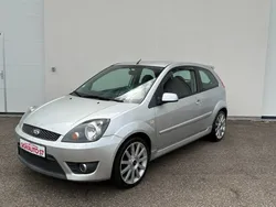 Ford fiesta st 150 - 2.0 duratech - grise - véhicule entretenu