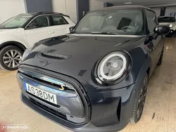 MINI 3 Portas Cooper SE Premium Essential
