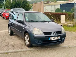 RENAULT Clio II 5 Portes Phase 2 1.2 i 16V 75 cv