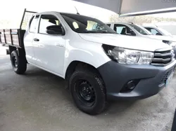 Toyota Hilux 2.4 D-4D 4WD CE 3L CM