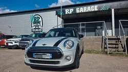 Mini cooper 1.5 136 ch – 5 portes – toit pano – park assist – 156000 km