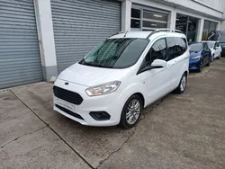 Ford tourneo courier