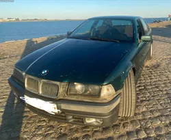 BMW 323 E36