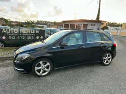 Mercedes-Benz B 180 CDI AVANTGARDE Nacional