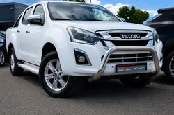 Isuzu D-MAX 2.5 TD 163 SPACE SOLAR PLUS A/C 4X4 AUTOMATIC