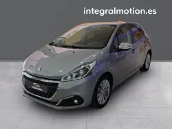 Peugeot 208 1.2 S&S Signature 82