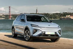 MG  70 kWh Luxury