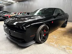 Dodge Challenger Auto SRT Hellcat