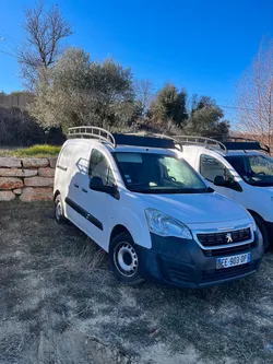 Peugeot Partner 1.6 HDi 75 Pack Clim 2016 - 147 000 km - Galerie de toit