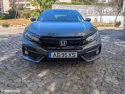 Honda Civic 1.0 i-VTEC Elegance Navi CVT