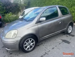 Toyota Yaris 1.3 VVTI 85 LES-BLEUS- Climatisation -AC - jantes - CT-Roule impeccable-factures
