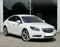 Opel Insignia A Berline Cosmo 4x4- Régulateur de vitesse- Climatisation automatique bi-zone- entretien à jour