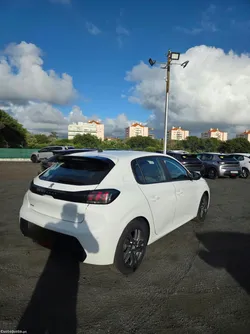Peugeot 208 Active
