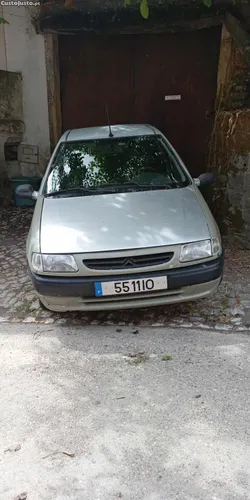 Citroën Saxo 1.5d 5portas 5 lugares