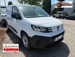 Disponible de suite * PEUGEOT PARTNER 2.0 Blue Hdi 130 eat8 * blanc * 10km * TVA Récupérable * Caméra de recul * sièges et volant chauffants * pneus 4 saisons * garantie 11/2027