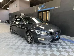 VOLVO V60 D4 - 190 - BVA Geartronic - Översta Edition - Toit ouvrant/ sièges chauffant AV/AR
