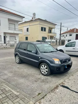 Ford Fusion Super estimado
