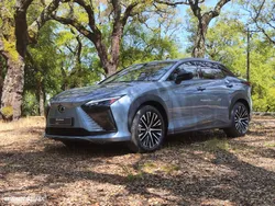 Lexus RZ 300e Premium