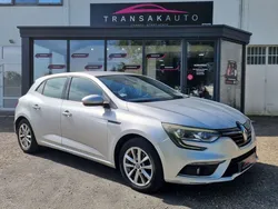 RENAULT MEGANE IV BERLINE BUSINESS dCi 110ch Energy / DISTRIBUTION FAITE / ATTELAGE
