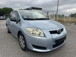 Toyota AURIS 97 VVT-I LUNA 3P