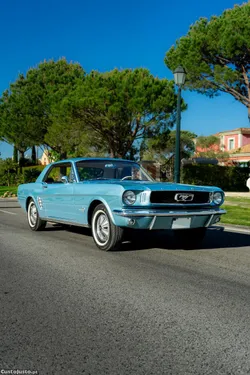 Ford Mustang Coupe