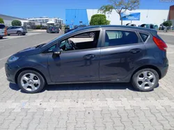 Ford Fiesta 1.4 TDCi (2009) | 5 Lugares | 140.000 km Excelente Estado