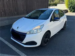 Peugeot 208 1.0 VTi 68 ch Like Courroie changée 1ERE MAIN GARANTIE