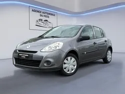 RENAULT CLIO III 1.2 16V 75 Access 10 000KM / PREMIÈRE MAIN / GARANTIE 12 MOIS