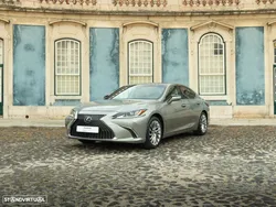 Lexus ES 300h Executive+