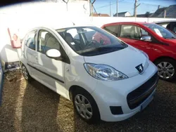 107 active 68cv 5ptes 77000 kms 5495
