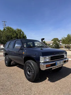 Nissan Terrano I v6