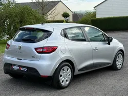 Renault Clio IV 1.2 16V 75Cv Expression / Faible Kilométrage / 1ere Main / Régulateur De Vitesse / Clim / GPS / USB / Bluetooth / Suivi Complet Renault / Proche Du Neuf / Aucun Frais À Prévoir