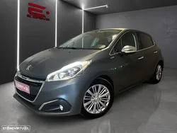 Peugeot 208 1.2 PureTech Signature