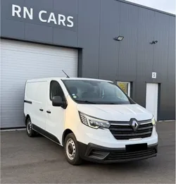Nouveau Renault TRAFIC 2.0 dci 130 cv * 1ere main - suivi complet Renault - aucun frais à prévoir - EXCELLENT ÉTAT
