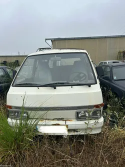 Nissan Vanette 8 lugares