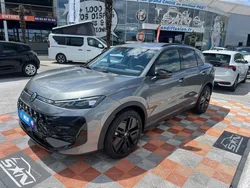 Volkswagen T-ROC NEW 1.5 eTSI Hybrid 150 DSG7 R-LINE Pack Black JA 19" Pack Easy Open IQ Lights
