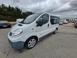 Renault trafic 2l dci 115ch 9 places 1er main