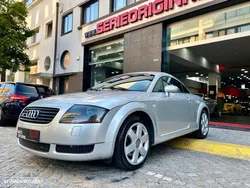 Audi TT Coupé 1.8 T quattro S-line