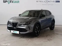 Alfa Romeo Junior 1.2 Speciale eDCT6