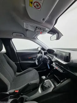 Peugeot 2008 1.2 PureTech Allure Pack (2020-2023)
