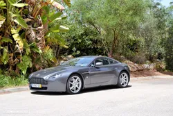 Aston Martin Vantage Coupe V8