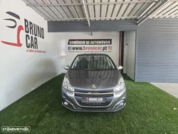 Peugeot 208 1.2 PureTech Signature